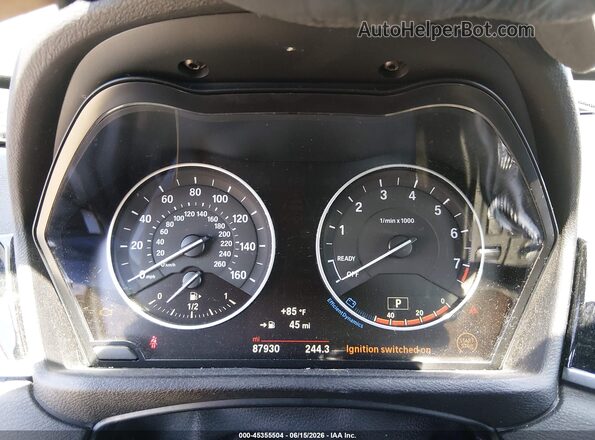 WBXHT3C33H5F73125 2017 BMW X1 Серый Вид задних сидений