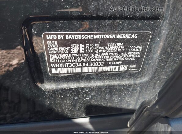 WBXHT3C34J5L30832 2018 BMW X1 Black Vista del compartimento del motor