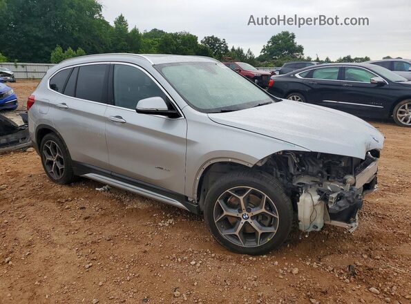 WBXHT3C36J5F90135 2018 BMW X1 Silver Առջևի աջ