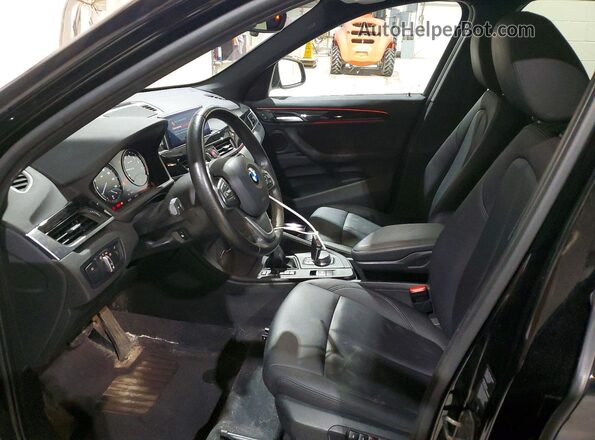 WBXHT3C36J5L29584 2018 BMW X1 Black 