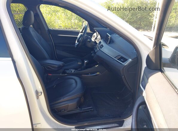WBXHT3C37G5E50748 2016 BMW X1 White 