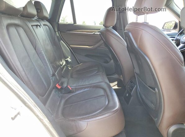 WBXHT3C37G5F66483 2016 BMW X1 White 