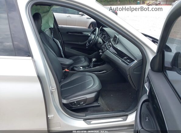 WBXHT3C37GP881883 2016 BMW X1 Silver Սալոնի դիմացի տեսք