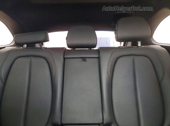 WBXHT3C37J3H33086 2018 BMW X1 White 