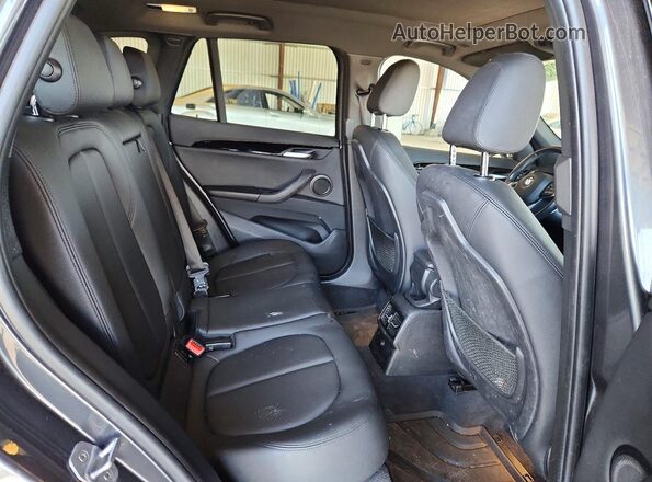 WBXHT3C37J5F91908 2018 BMW X1 Серый 
