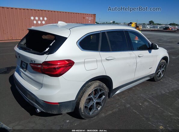 WBXHT3C38J5F90086 2018 BMW X1 White Trasero derecho