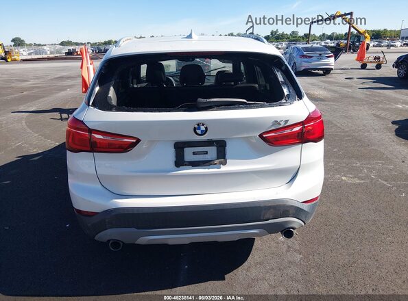 WBXHT3C38J5F90086 2018 BMW X1 White 