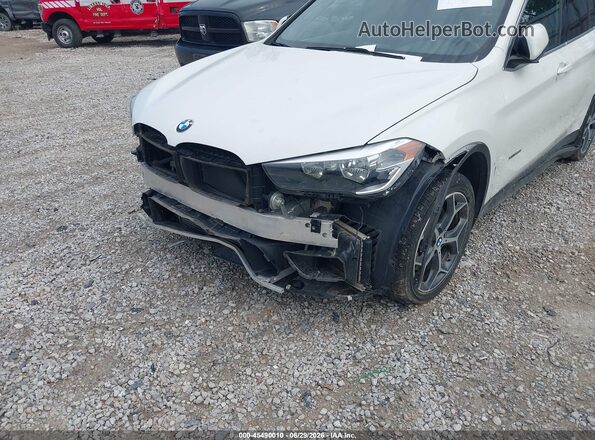 WBXHT3C39J5F92722 2018 BMW X1 White 