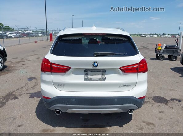 WBXHT3C39J5L31278 2018 BMW X1 White 