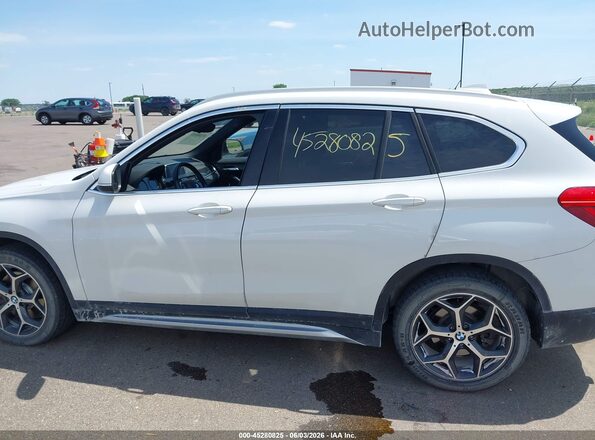 WBXHT3C39J5L31278 2018 BMW X1 White 