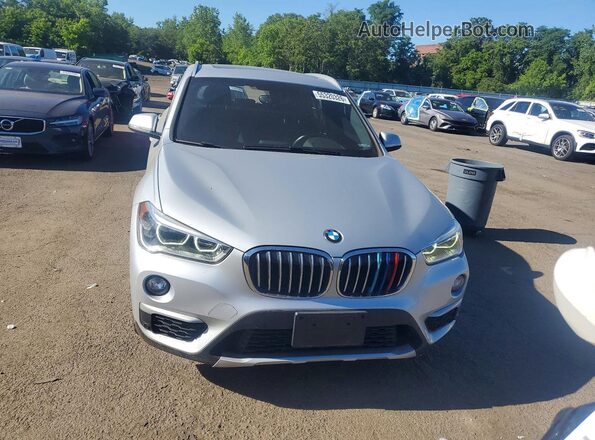 WBXHT3C3XGP882672 2016 BMW X1 Серебряный Вид спереди