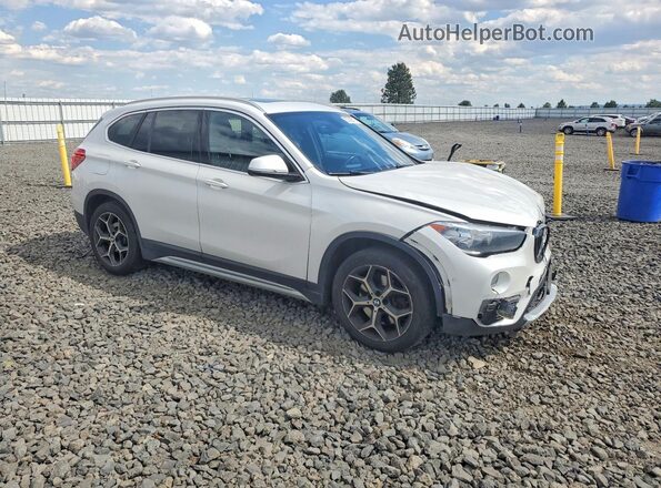 WBXHT3C3XJ3H31297 2018 BMW X1 Белый Передняя правая четверть