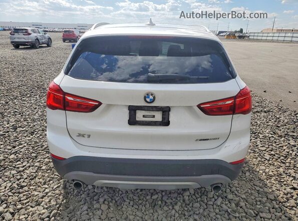 WBXHT3C3XJ3H31297 2018 BMW X1 Белый Вид сзади