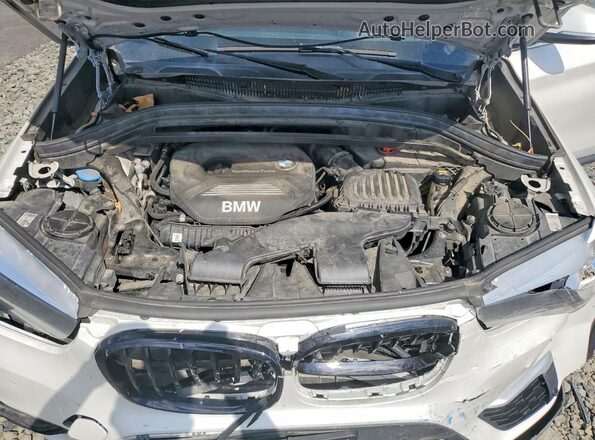 WBXHT3C3XJ3H31297 2018 BMW X1 Белый Вид подкапотного пространства