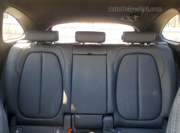 WBXHT3C52K5L91244 2019 BMW X1 Orange Вид задніх сидінь