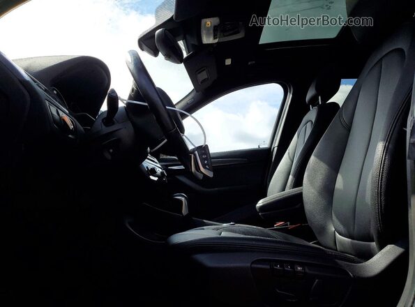 WBXHT3C53K5L89535 2019 BMW X1 Black 