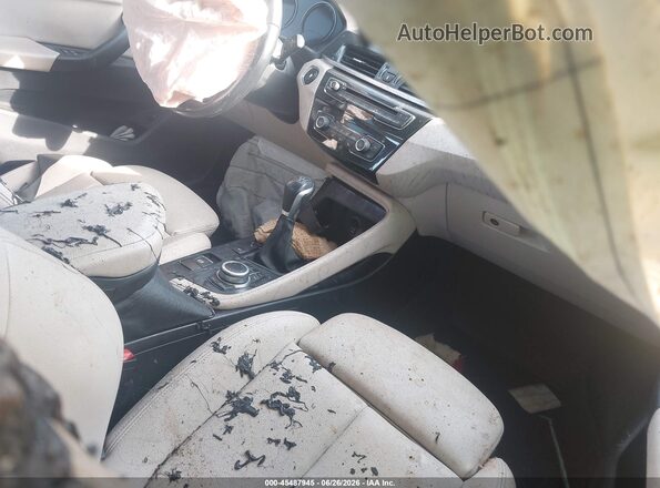 WBXHT3C57K3H34547 2019 BMW X1 Gray Front interior view