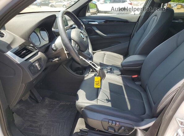 WBXHT3C59K3H34405 2019 BMW X1 White 