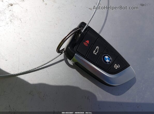 WBXHT3C59K5L37732 2019 BMW X1 White წინა პანელის ხედი
