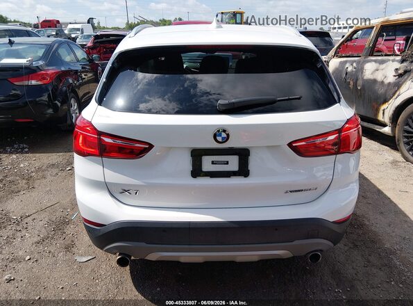 WBXHT3C59K5L37732 2019 BMW X1 White 