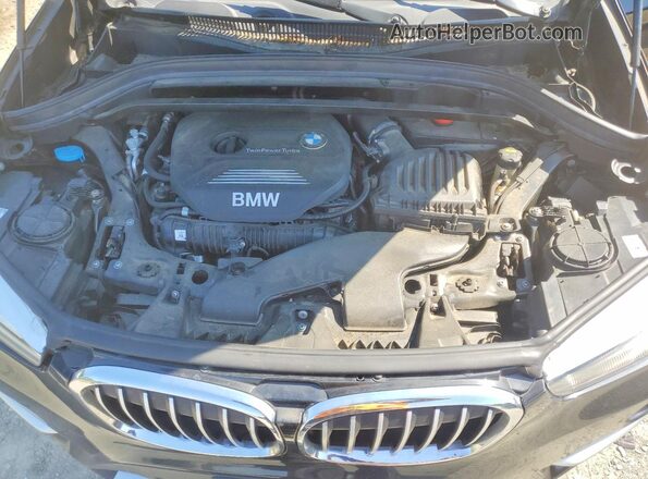 WBXHT3C59K5L38086 2019 BMW X1 Black Շարժիչի բաժամունքի տեսք