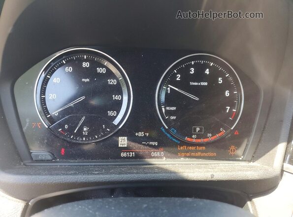 WBXHT3C59K5L38086 2019 BMW X1 Black Սարքավորումների վահանակի տեսք