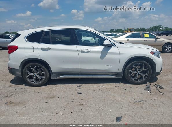 WBXHT3Z31G4A50178 2016 BMW X1 White Սալոնի հետևի տեսք