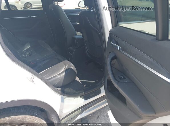 WBXHT3Z31G4A50178 2016 BMW X1 White VIN կոդի պիտակի տեսք