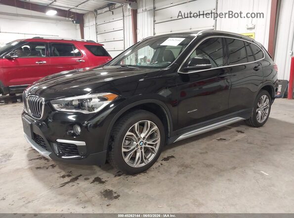 WBXHT3Z37H4A55547 2017 BMW X1 Black Front left