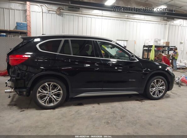 WBXHT3Z37H4A55547 2017 BMW X1 Black 360 interior view
