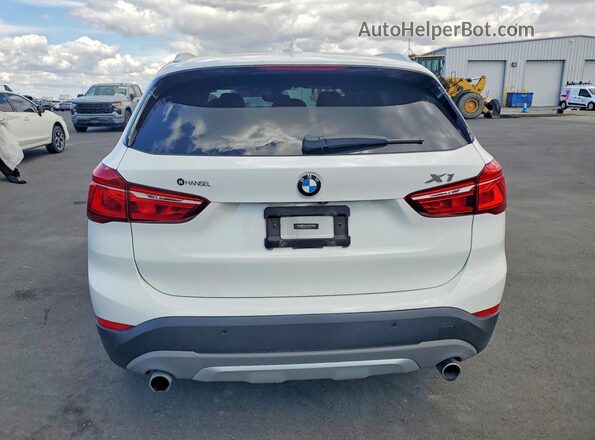 WBXHU7C31HP924751 2017 BMW X1 White 