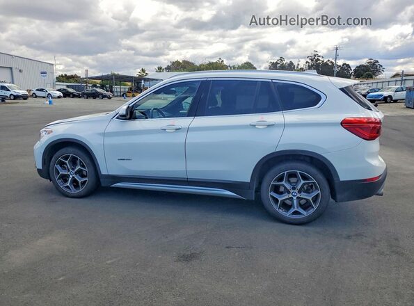WBXHU7C31HP924751 2017 BMW X1 White 
