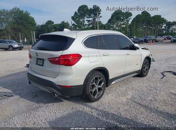 WBXHU7C32J5H40701 2018 BMW X1 White Rear right