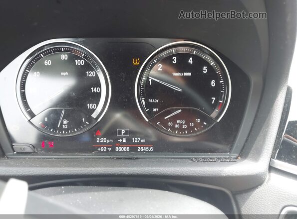 WBXHU7C37J5L05931 2018 BMW X1 Black Հետևի նստատեղերի տեսք