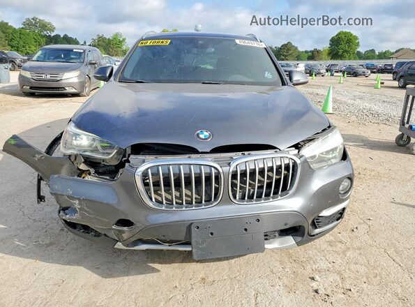 WBXHU7C39H5H35280 2017 BMW X1 Gray Vista frontal