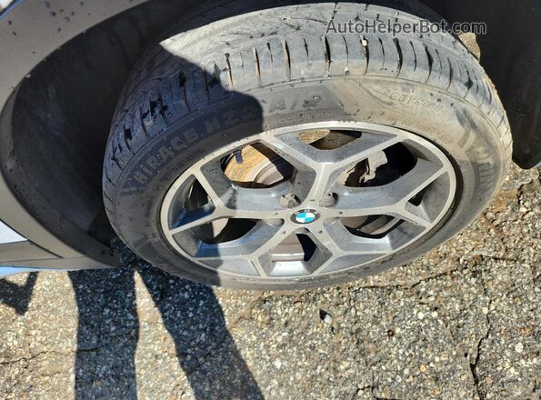 WBXHU7C39H5H36669 2017 BMW X1 White Widok wnętrza 360 stopni