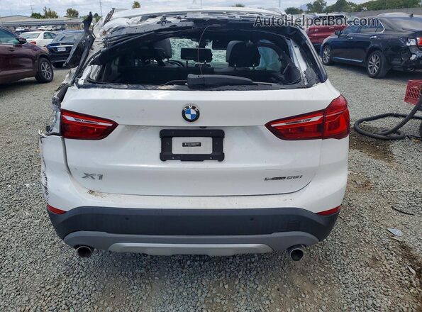 WBXHU7C59K5L11202 2019 BMW X1 White Вид ззаду