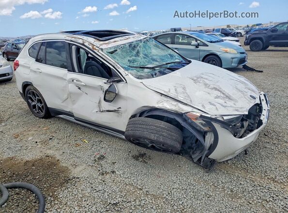 WBXHU7C59K5L11202 2019 BMW X1 White Передня права чверть