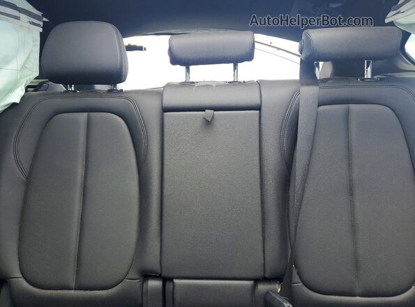 WBXHU7C59K5L11202 2019 BMW X1 White Вид задніх сидінь