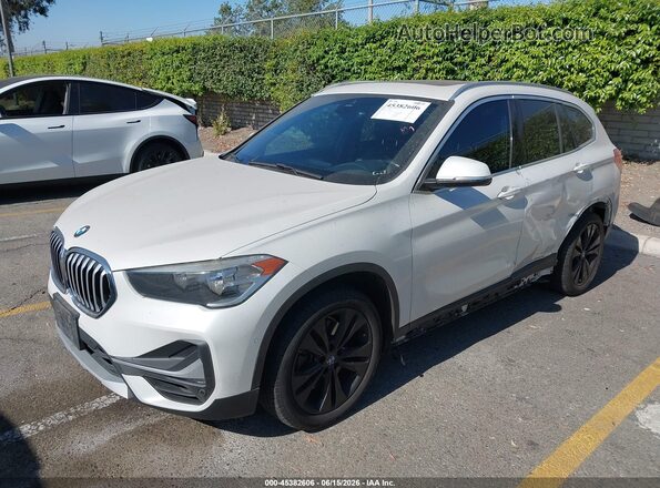 WBXJG7C02L5P85457 2020 BMW X1 White Vista tres cuartos delantera izquierda