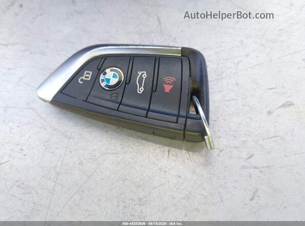 WBXJG7C02L5P85457 2020 BMW X1 White Vista del salpicadero