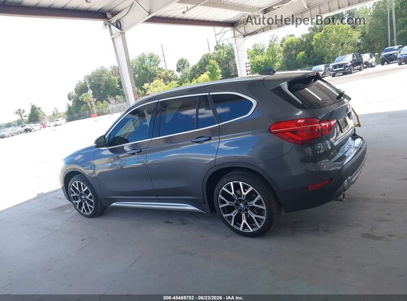 WBXJG7C03M5S26677 2021 BMW X1 Gray Панорамний вид салону 360°