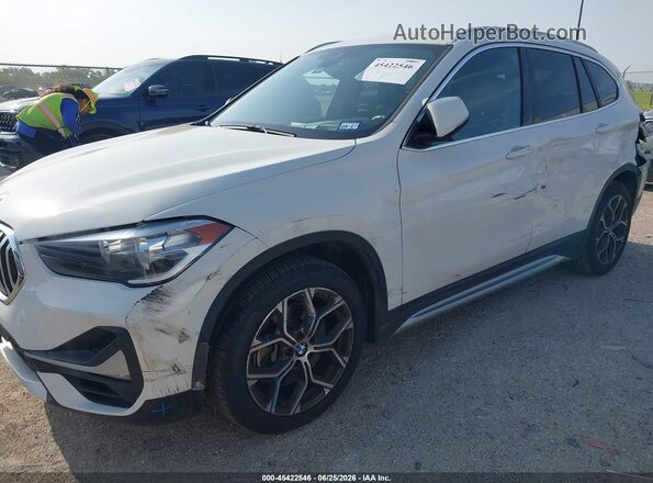 WBXJG7C04L3L81684 2020 BMW X1 White Widok z przodu
