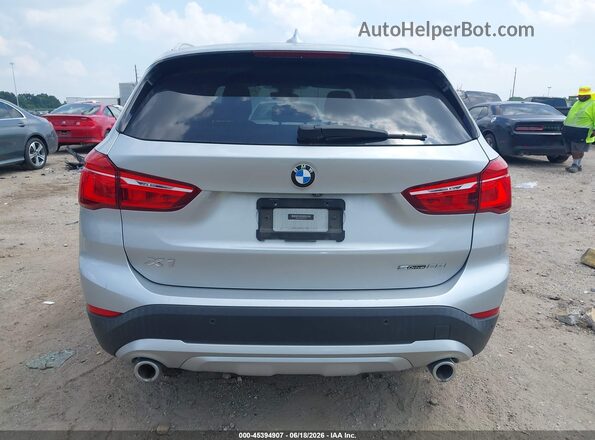 WBXJG7C08L5R93746 2020 BMW X1 Серебряный 