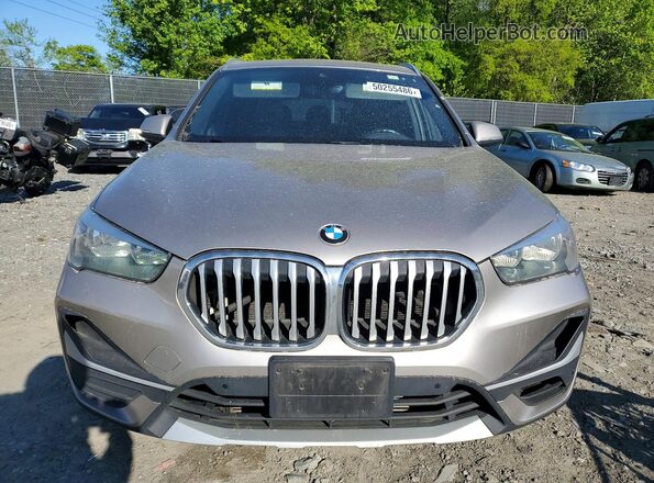 WBXJG9C05M5S81031 2021 BMW X1 Желто-коричневый Вид спереди