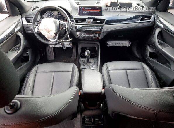 WBXJG9C07M5T17804 2021 BMW X1 Black Вид панелі приладів