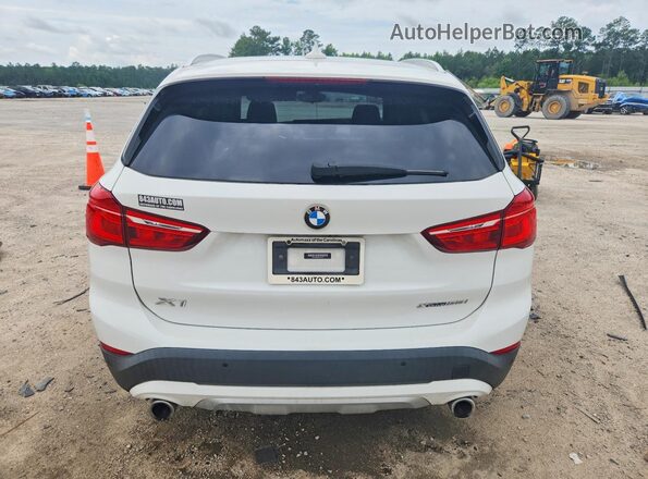 WBXJG9C08L5P75401 2020 BMW X1 White Rear view