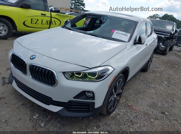 WBXYH9C04L5P23999 2020 BMW X2 White Front view