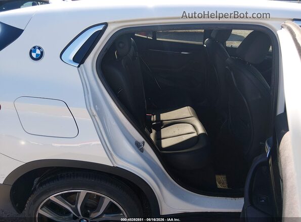 WBXYJ3C35JEP76283 2018 BMW X2 White VIN կոդի պիտակի տեսք