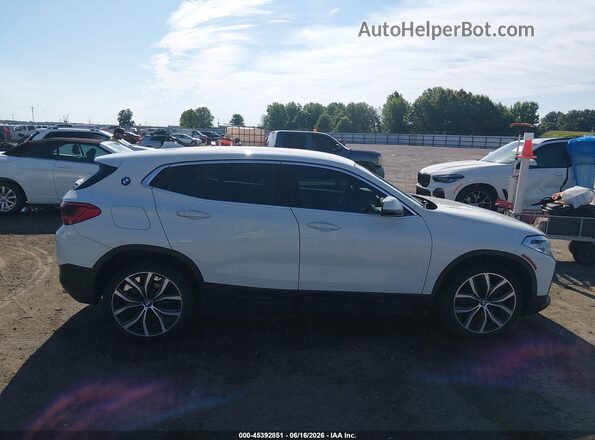 WBXYJ3C35JEP76283 2018 BMW X2 White Սալոնի հետևի տեսք